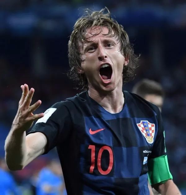 德扑“冷跟注（Cold Call）”：为什么在高额桌这是一个极度危险的行为？（高额德州扑克中“冷跟注（Cold Call）”为何是极其冒险的选择？）