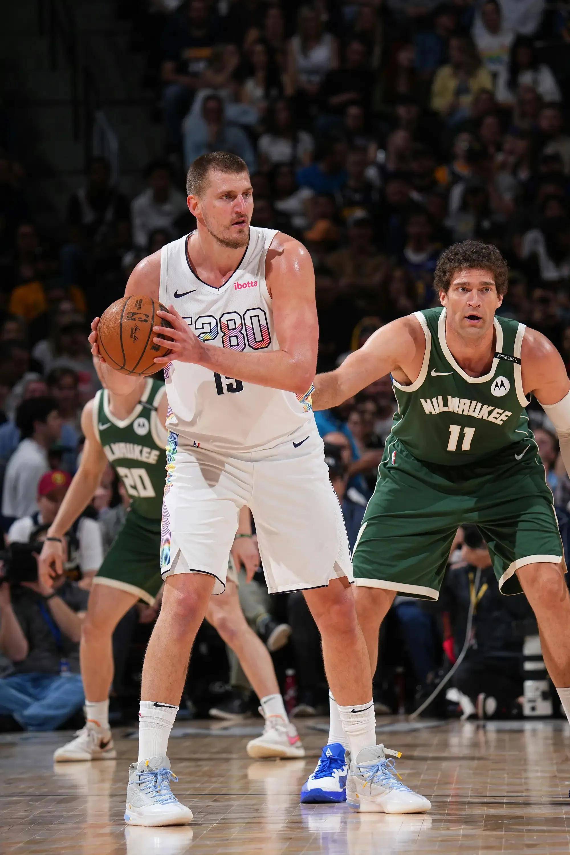 虽然他在上 虽然他在上